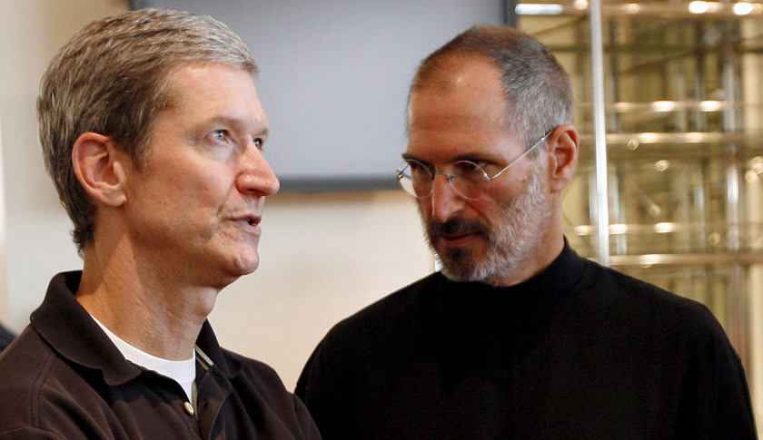 APPLE CEO STEVE JOBS RESIGNS