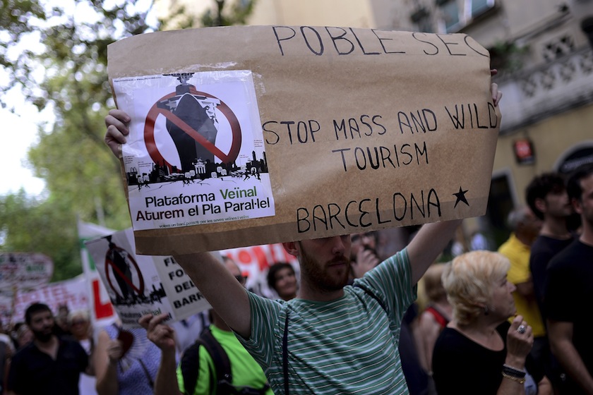 SPAIN-TOURISM-DEMO-BARCELONETA