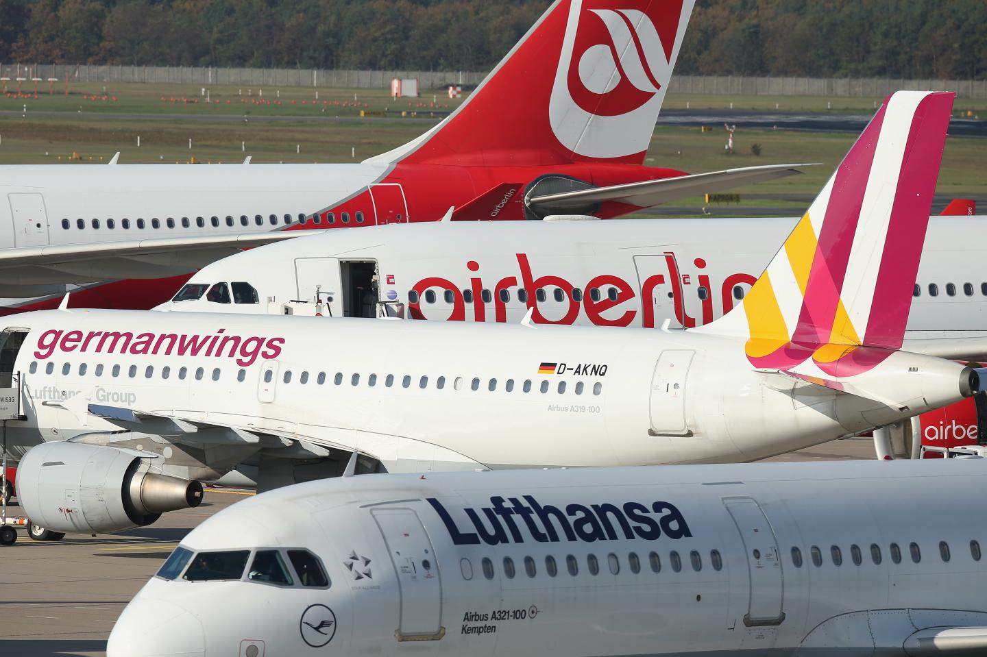 Germanwings plane crashes in France; 148 feared dead