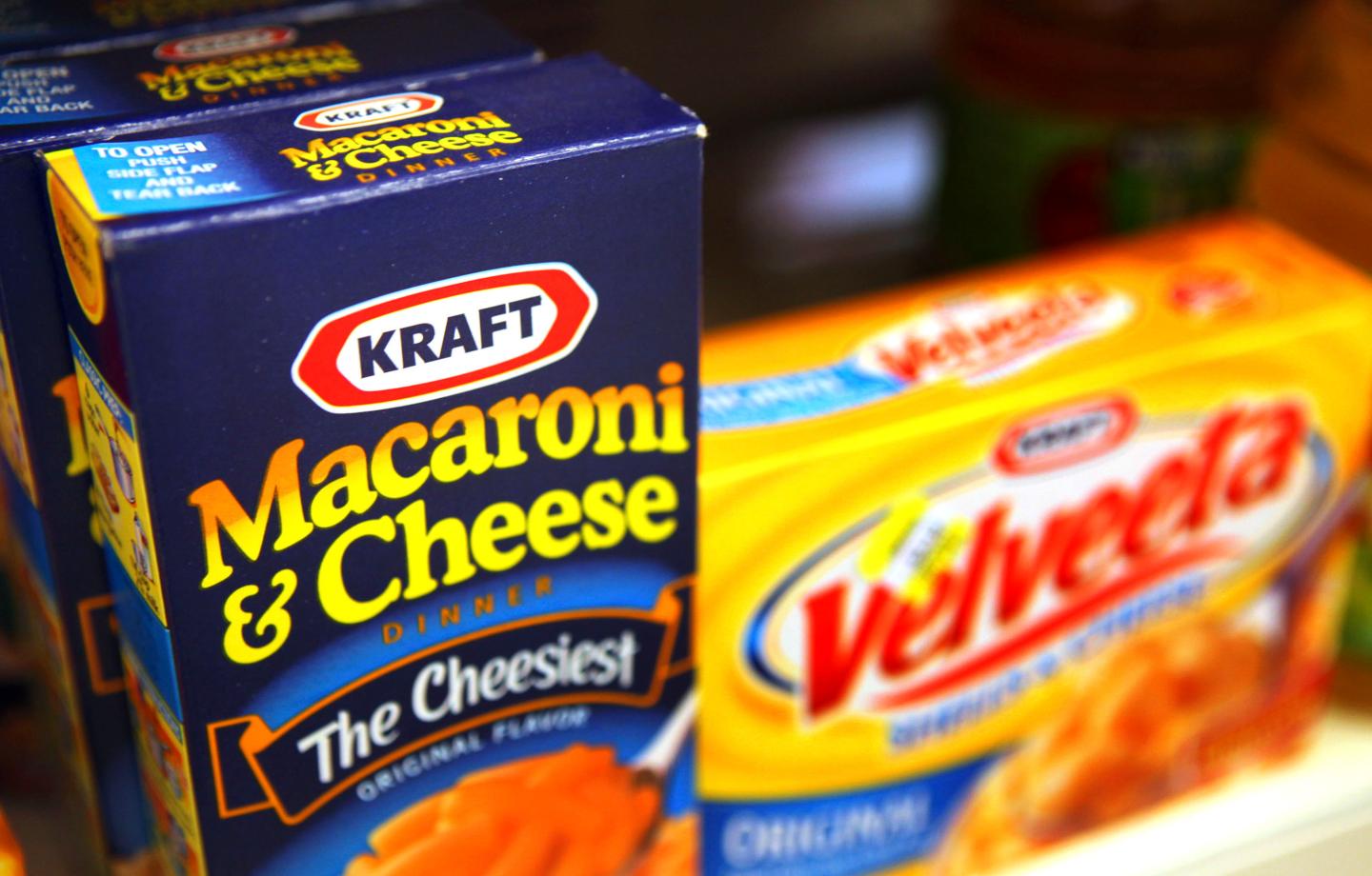 Cadbury Accepts Kraft's Raised 11.9 ($19.7) Billion Pound Offer