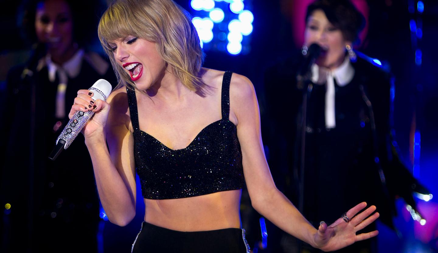 Taylor Swift performs in Times Square on New Year's Eve in New York