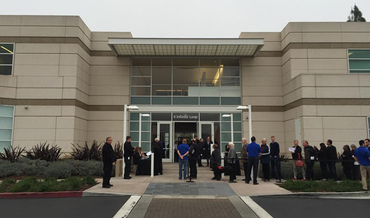 Shareholders queue up