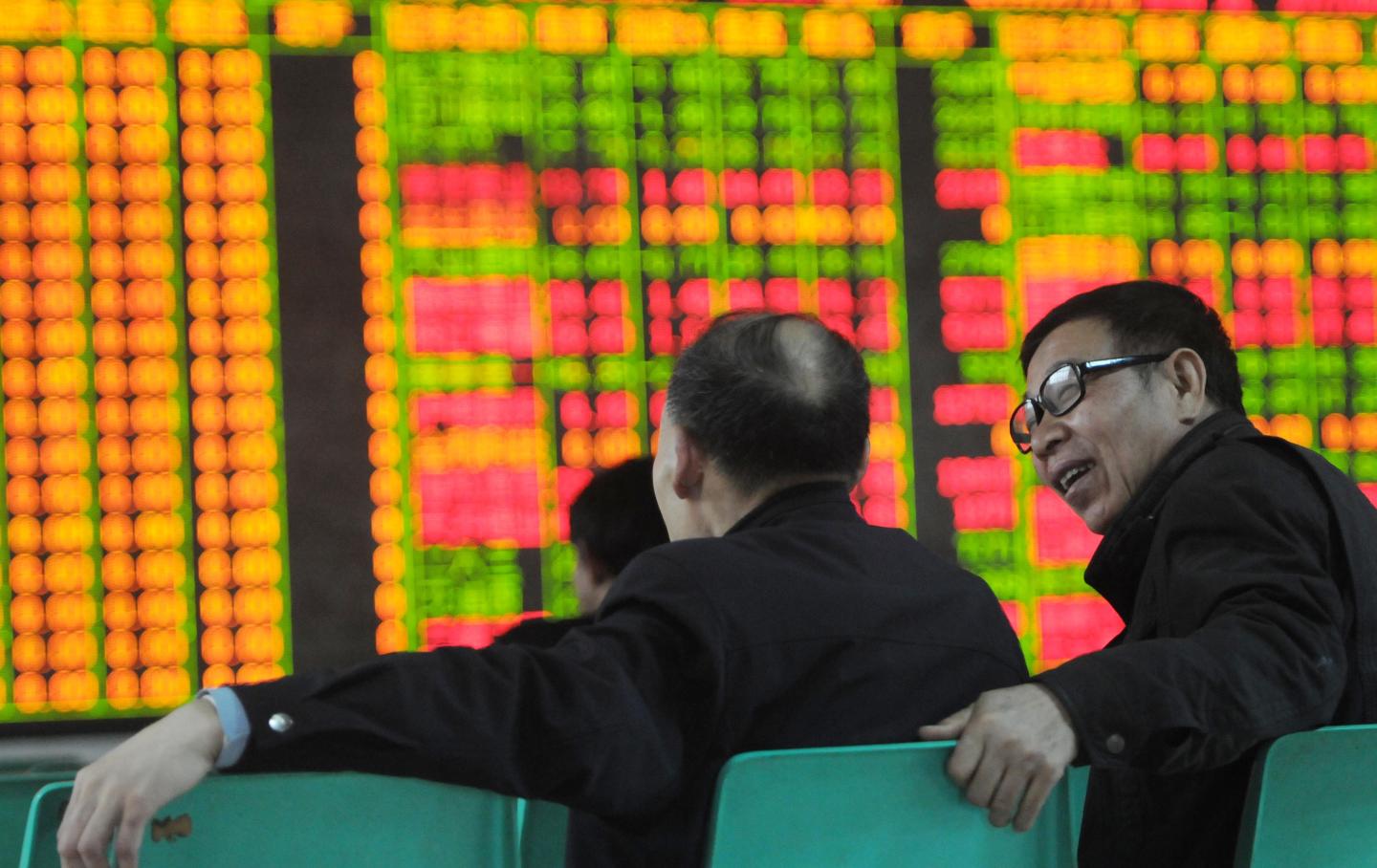 The Shanghai Composite Index Rises 2.2% To 4300 Points