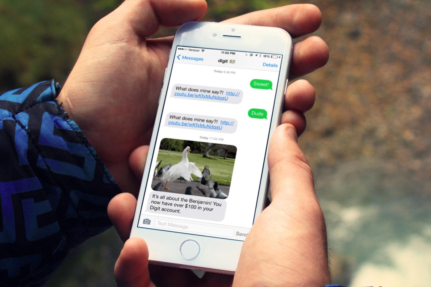 Mobile apps Digit and Acorns help you save