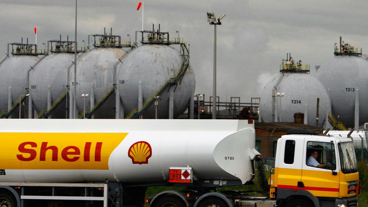Shell to Cut 2,200 More Jobs in Face of Weak Oil Prices