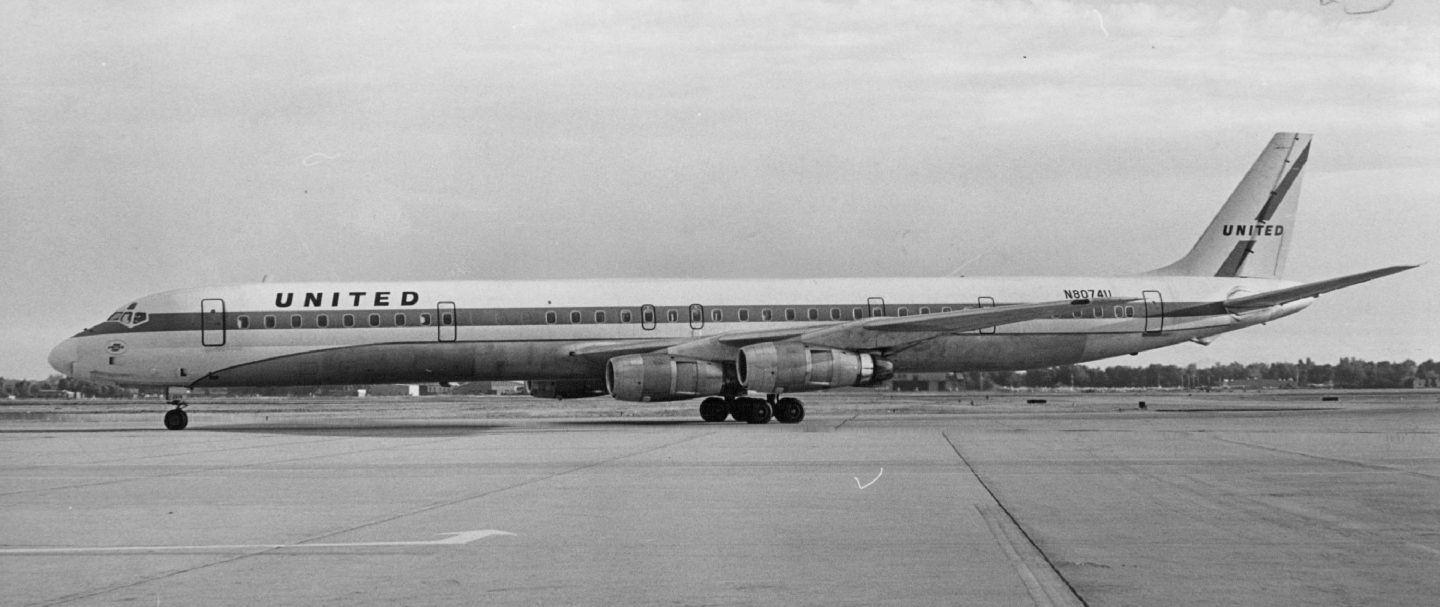1-1-1968, OCT 2 1968; United Airlines - Super DC;