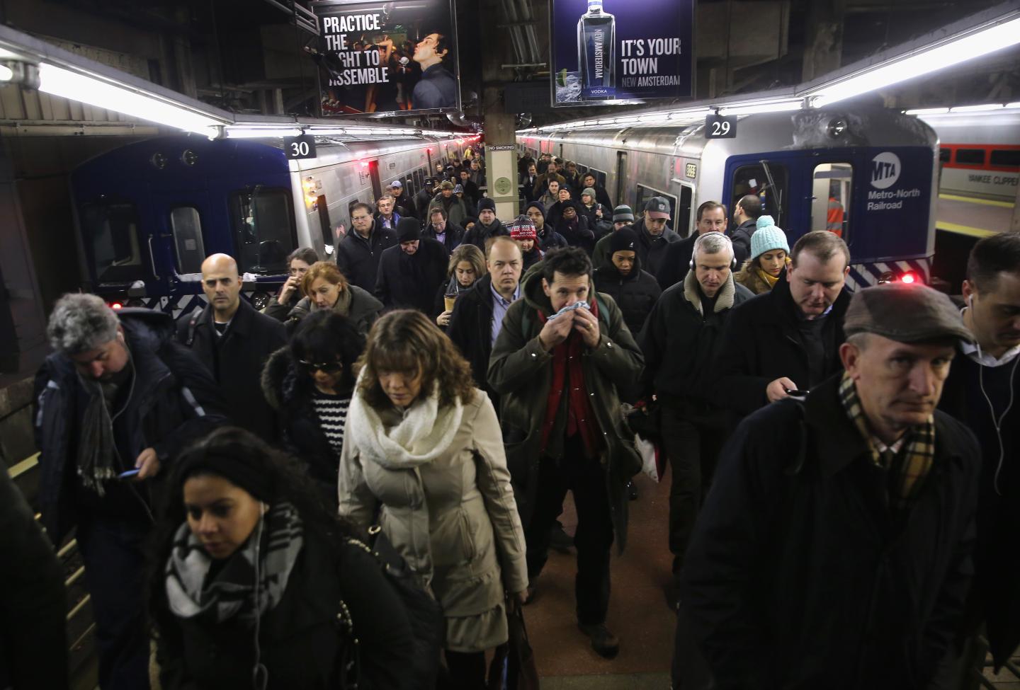 Frigid Temperatures And Snow Hamper NYC Morning Commute