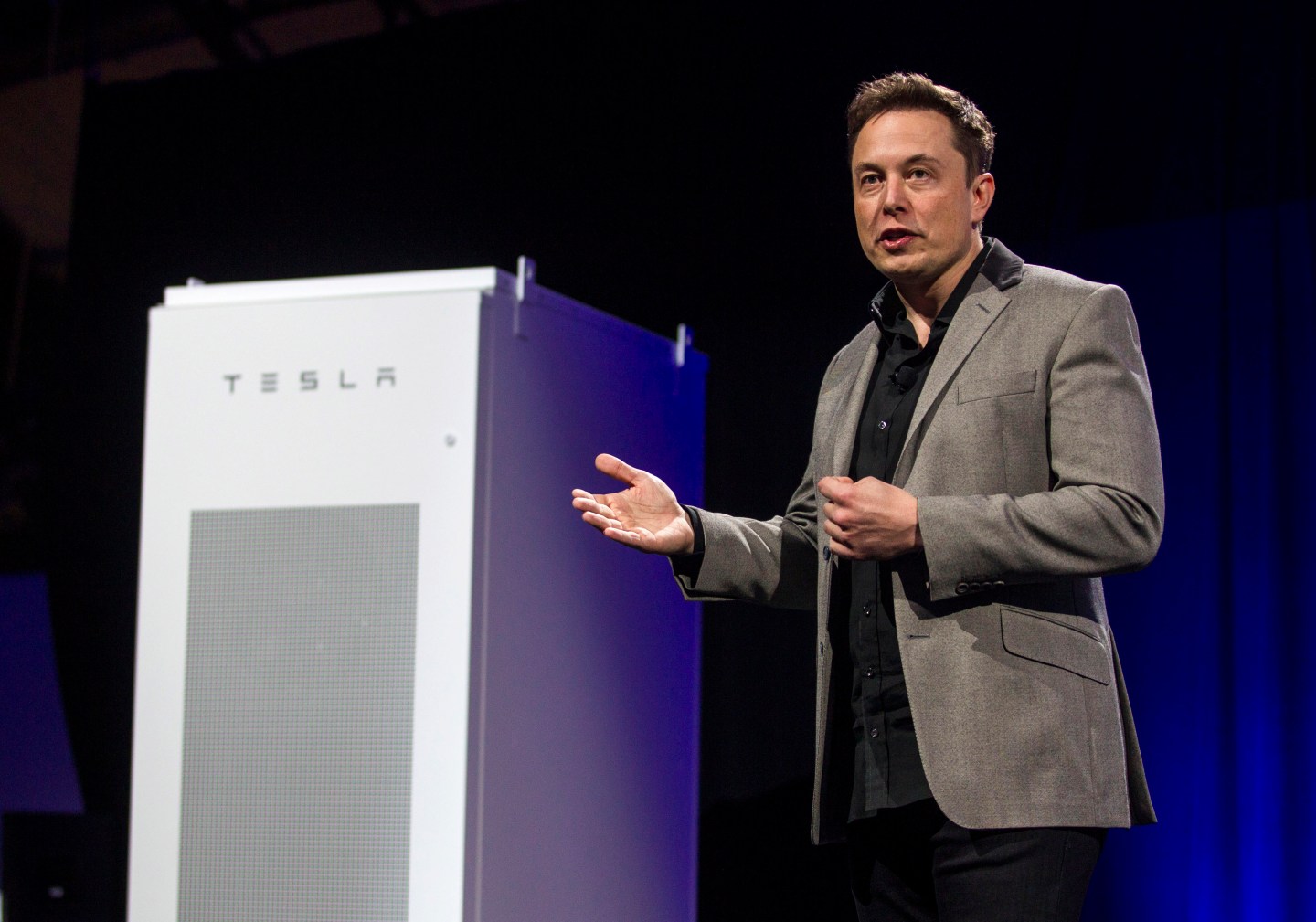 Tesla-Battery Power For Homes