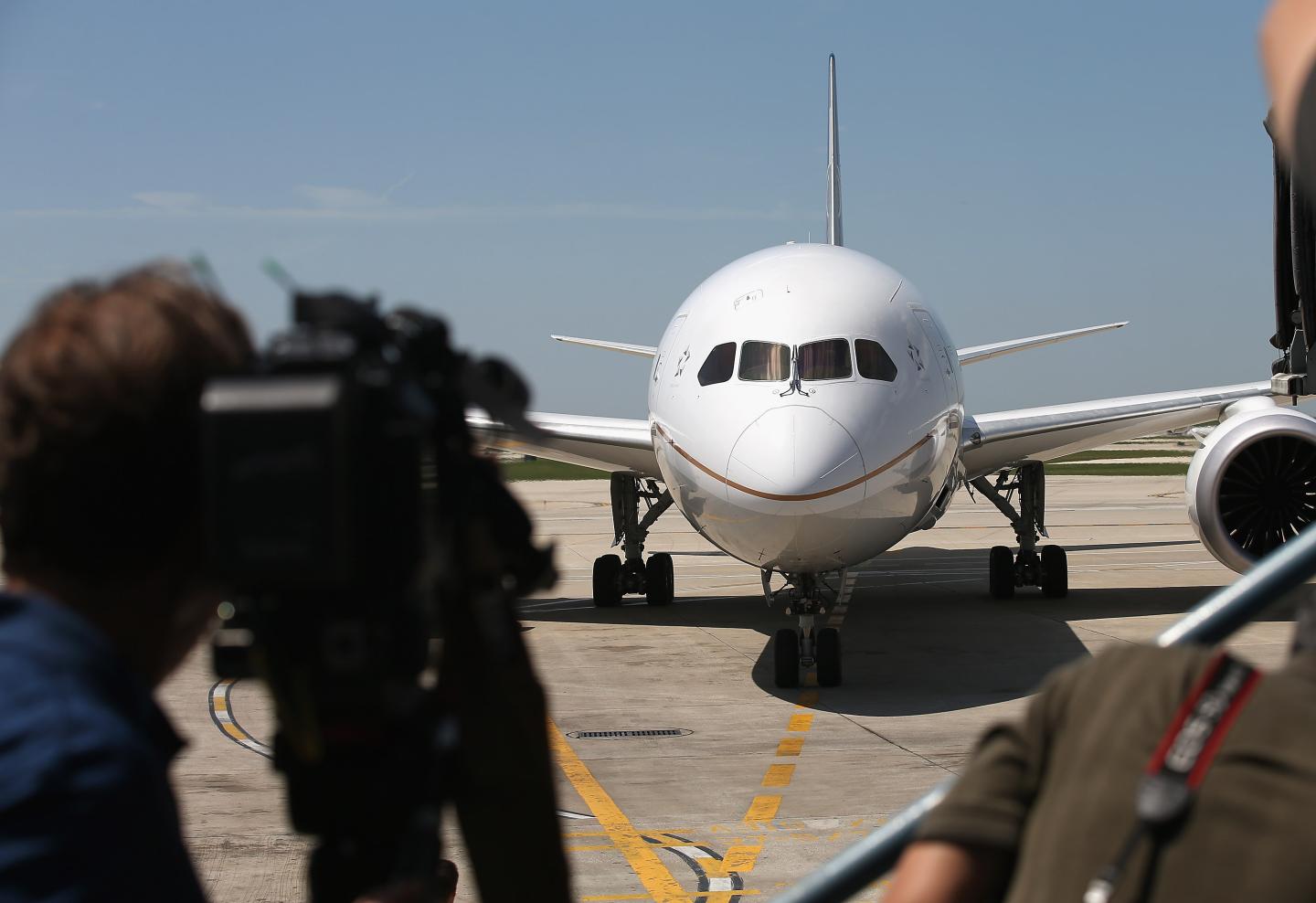Boeing 787 Dreamliner Makes First Flight In US After 3-Month Grounding