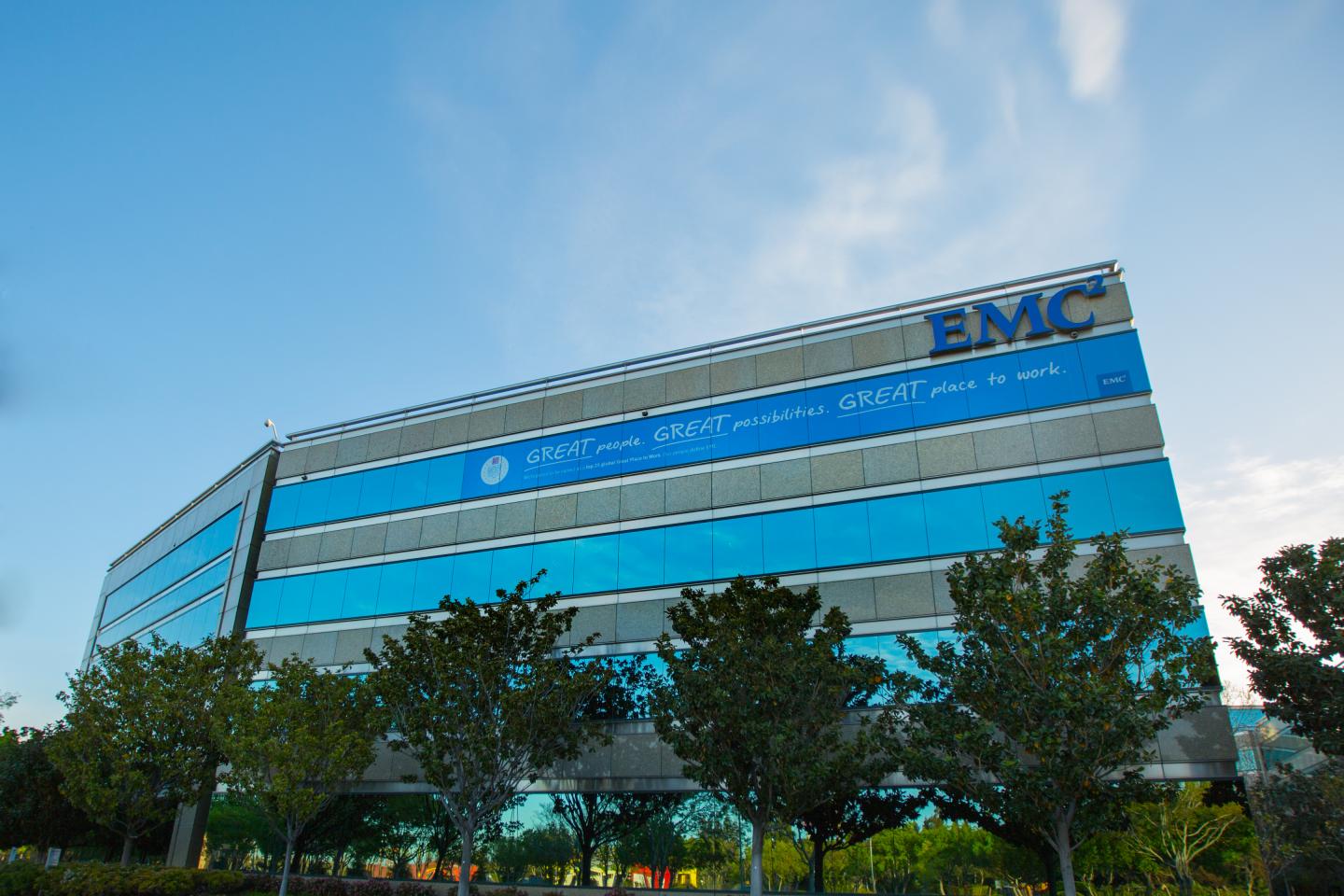 EMC Sales Slip On Weak Data Storage Business