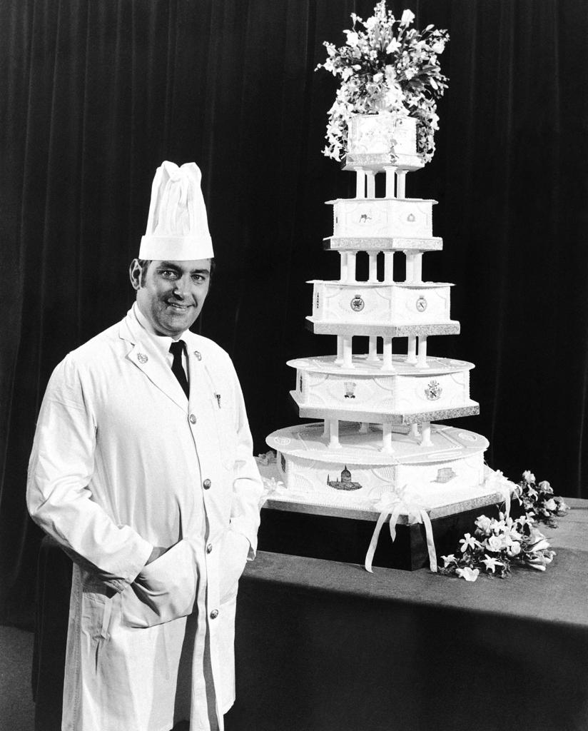 You can buy a slice of Princess Diana’s wedding cake