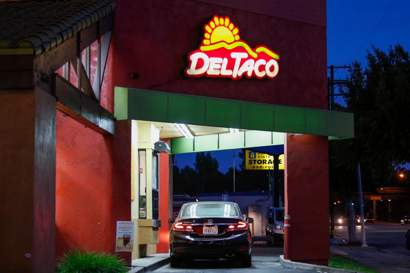 Del Taco Chain to Be Acquired by Restaurant Owner Larry Levy