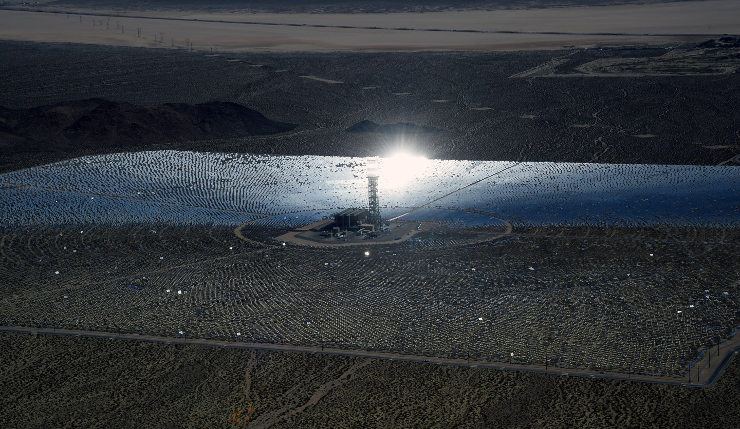 Massive Solar Electricity Plant Provides Power To California Homes