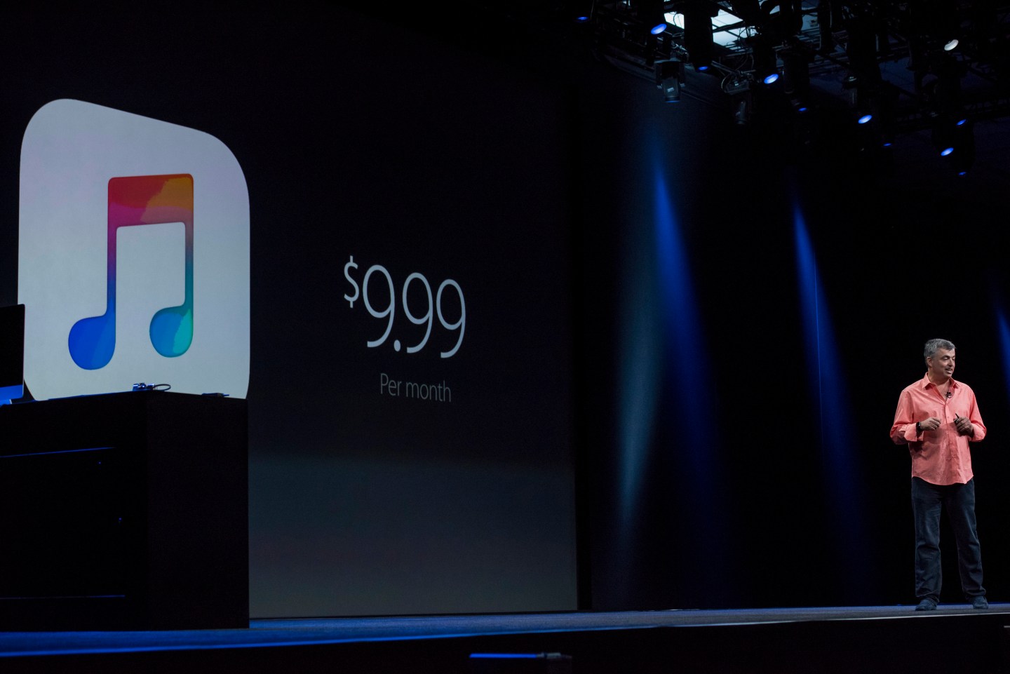 Eddy Cue, senior vice president of Internet Software and Services at Apple Inc., speaks during the Apple World Wide Developers Conference (WWDC) in San Francisco, California, U.S., on Monday, June 8, 2015. Apple Inc., the maker of iPhones and iPads, will introduce software improvements for its computer and mobile devices as well as reveal new updates, including the introduction of a revamped streaming music service. Photographer: David Paul Morris/Bloomberg *** Local Caption *** Eddy Cue