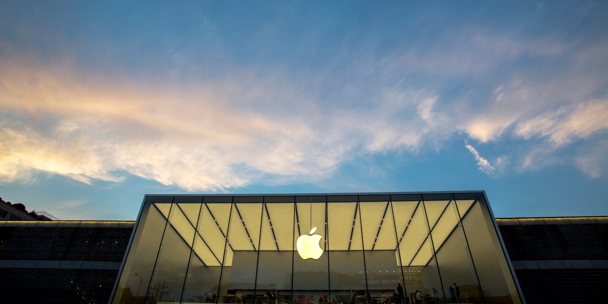 Apple Store Robbed In Just 12 Seconds: Watch the Video | Fortune