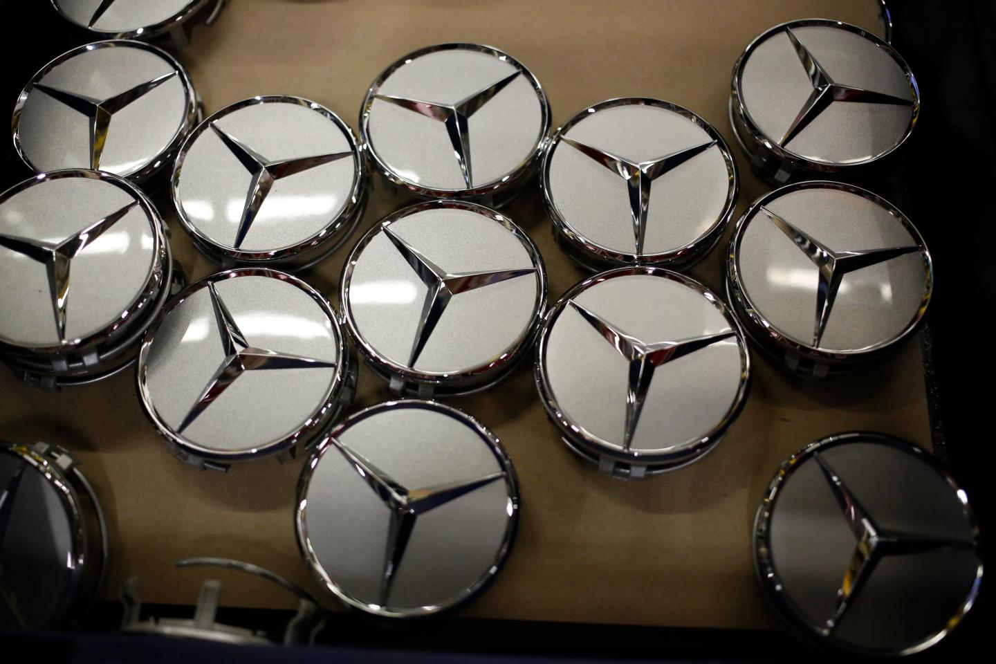 Operations Inside The Mercedes Benz International Assembly Plant