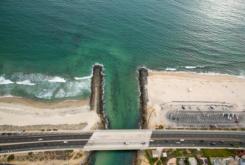 Short of water, California tries to drink the ocean