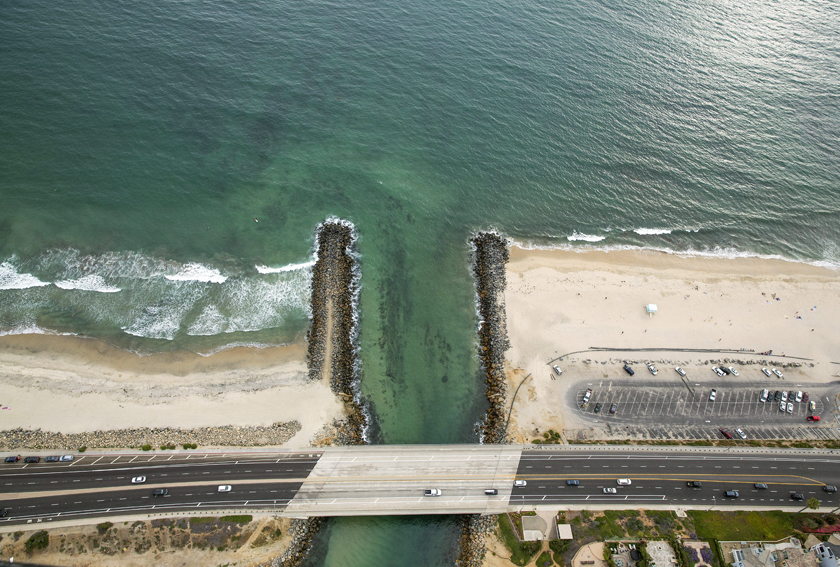 Short of water, California tries to drink the ocean