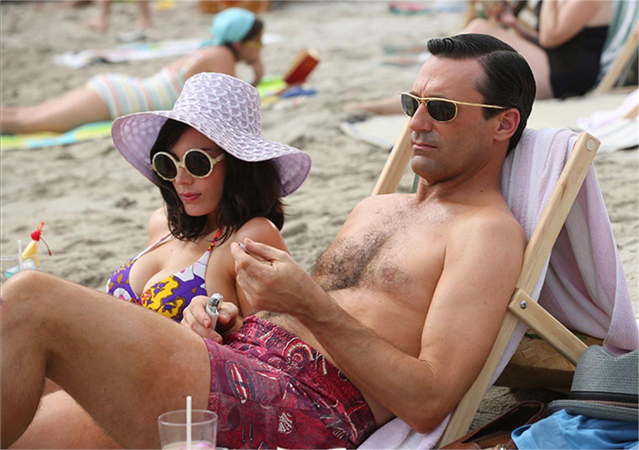 The deeper meaning of the  ‘dad bod’ phenomenon