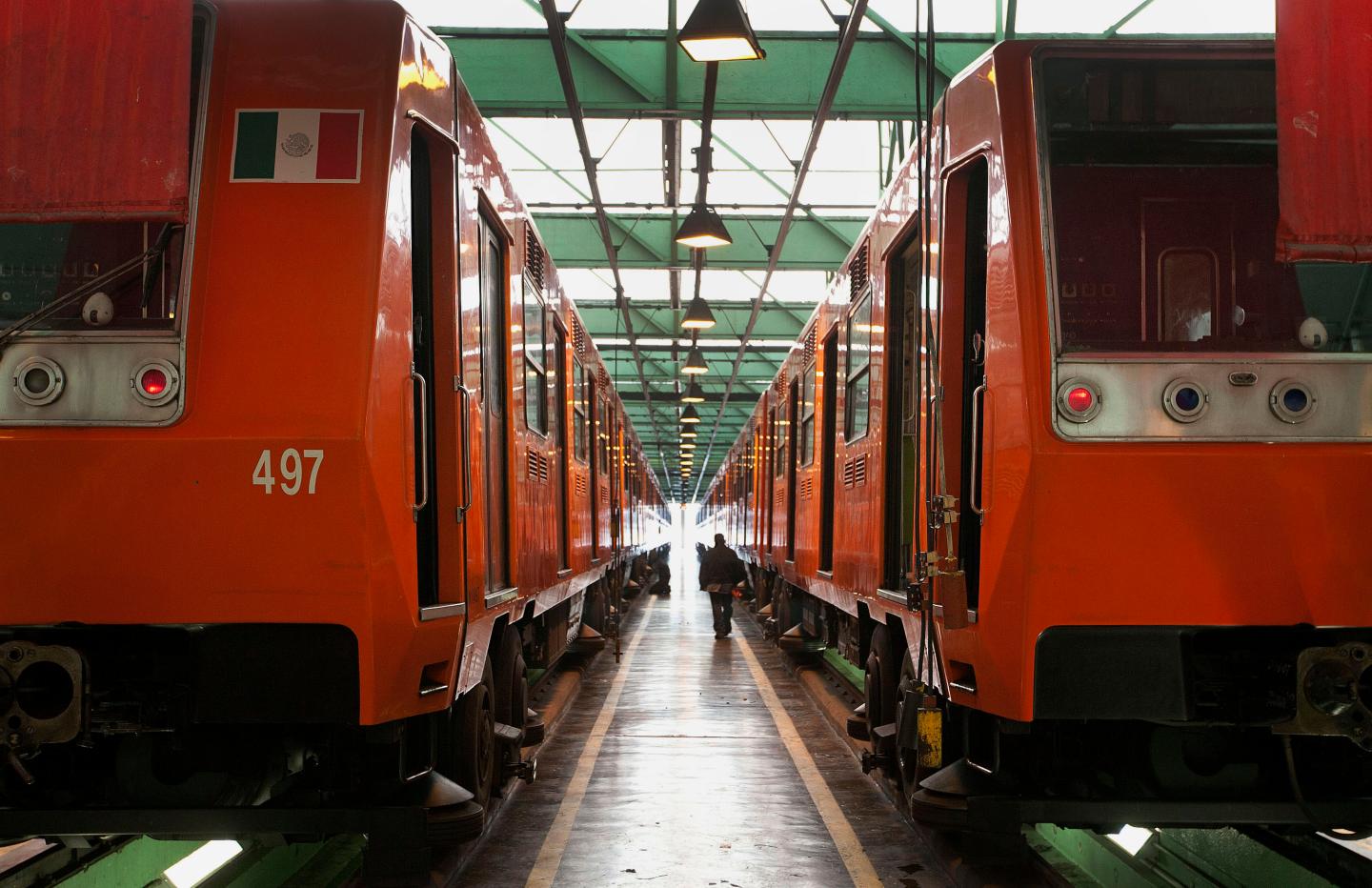 Operations Inside The Mexico City Metro