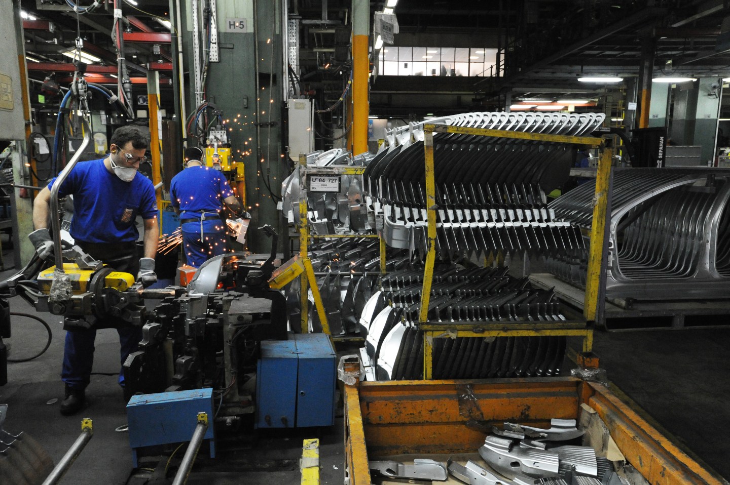 Iranian Carmaker Khodro Expects Improvement From Geneva Easing Of Sanctions