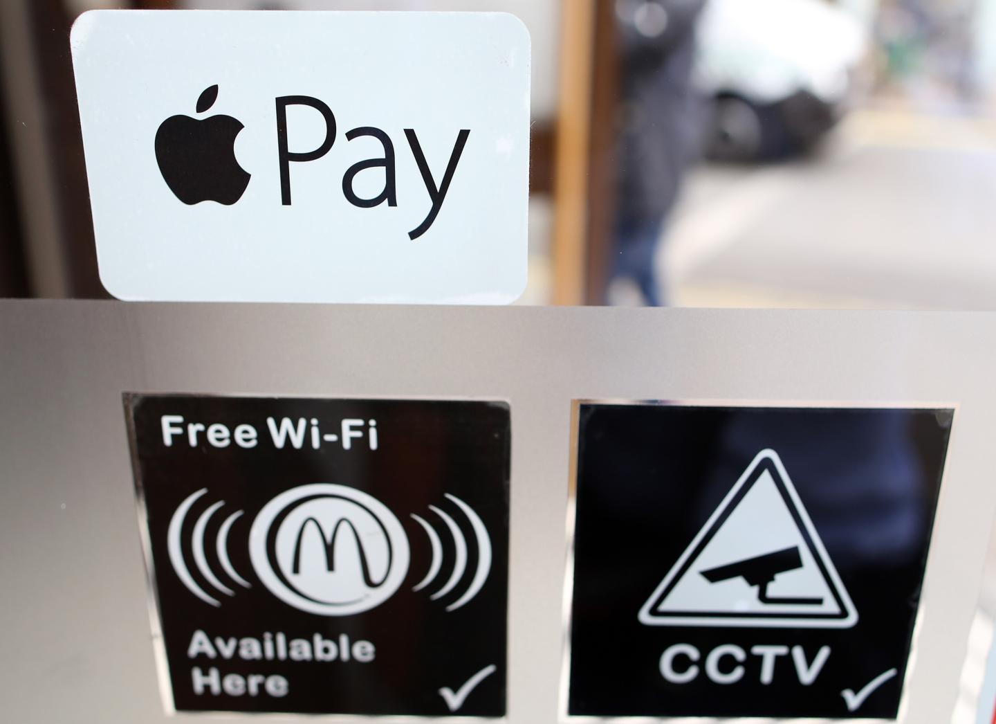 Apple Pay launches in the U.K.