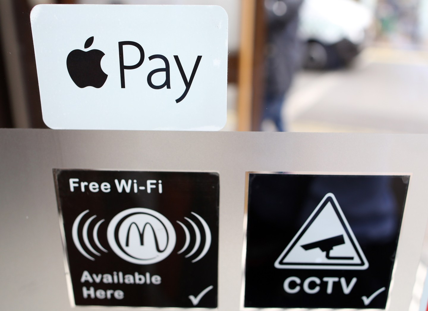 Apple Pay launches in the U.K.