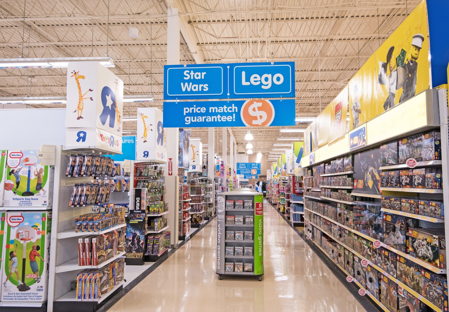 Toys R Us In-store shoot in Totowa, NJ