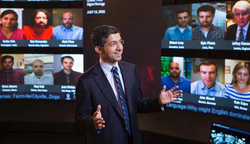 Strategy professor Bharat Anand leads a session in Harvard Business School's new virtual classroom.