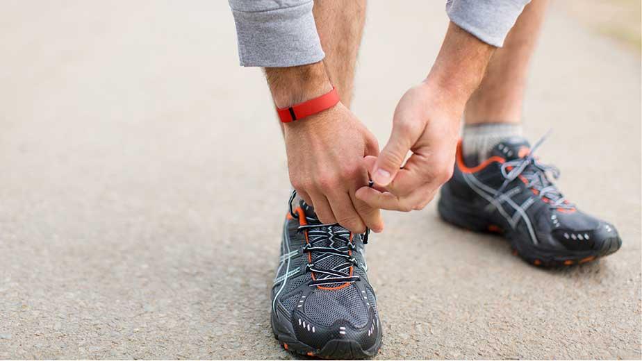 Fitbit beats back competition with wellness program