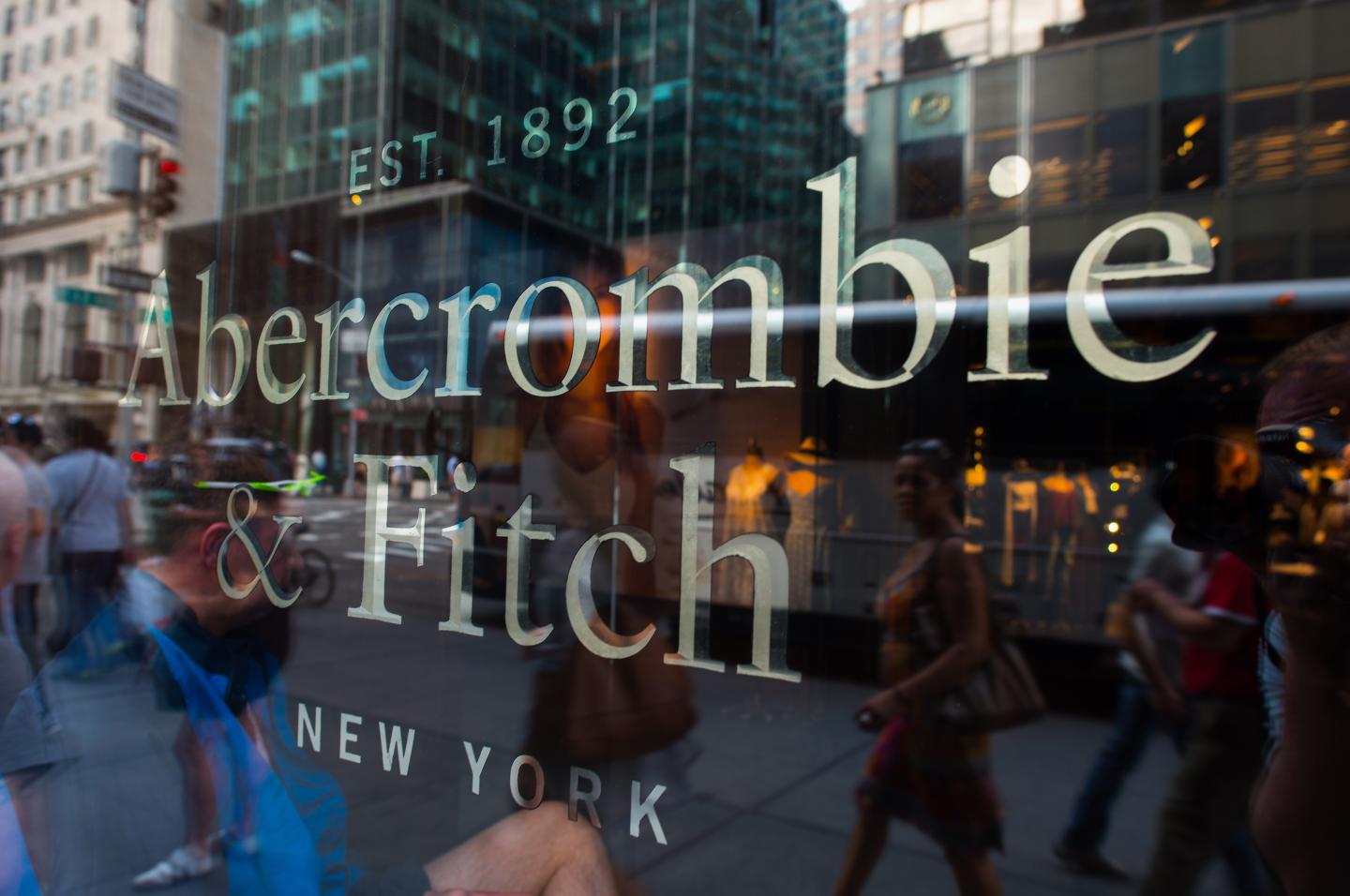 An Abercrombie & Fitch Co. Store Ahead Of Earnings Figures