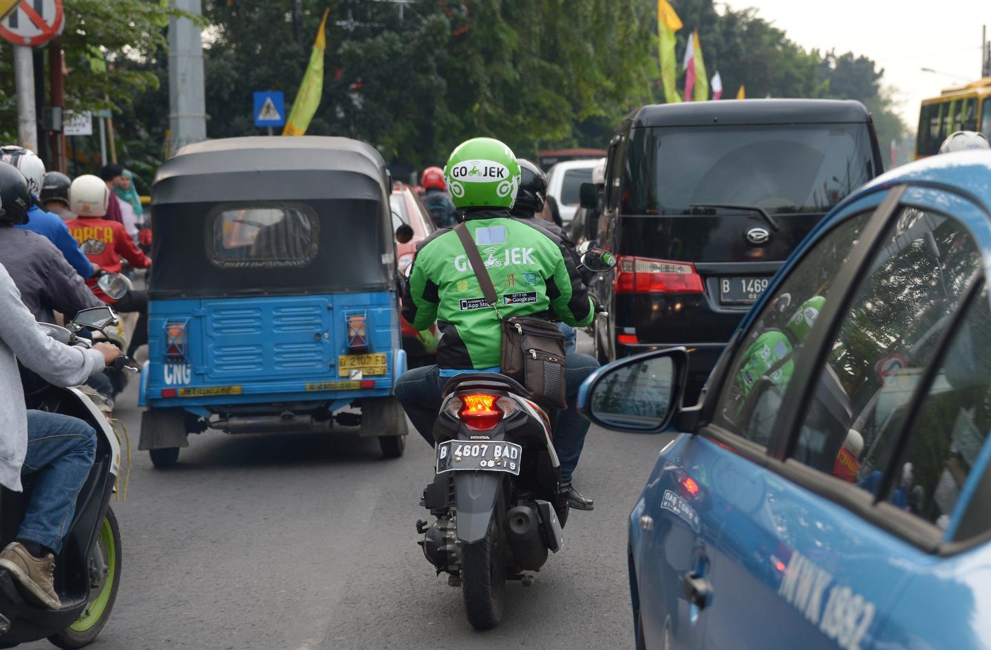 INDONESIA-TRANSPORT-TRAFFIC-INTERNET