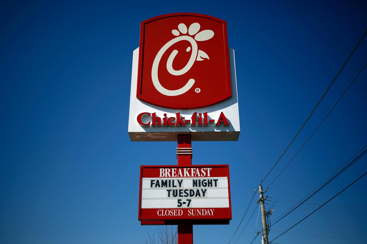 Inside a Chick-Fil-A Restaurant As Consumer Spending &amp; GDP Rose in 4th Quarter