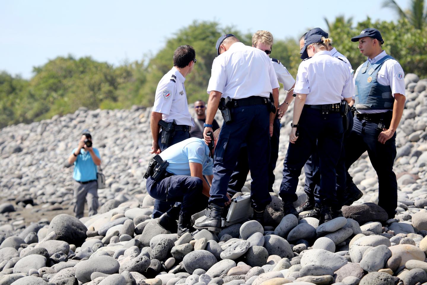 FRANCE-OVERSEAS-MALAYSIA-CHINA-AUSTRALIA-MH370-AVIATION-SEARCH