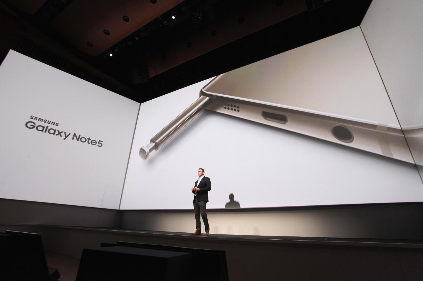 Samsung Celebrates The Unveiling Of The Galaxy S6 edge+ And Galaxy Note5