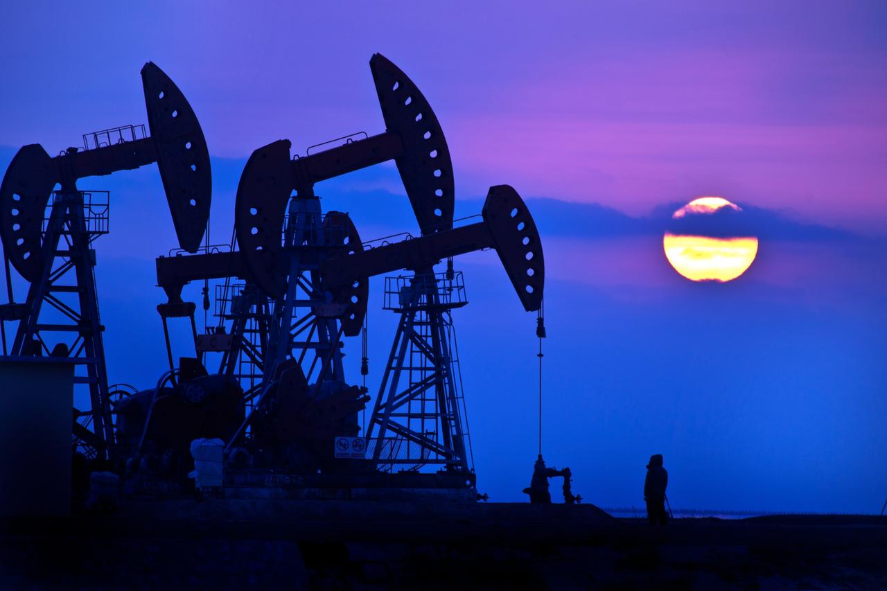 What’s Driving the Plunge in Oil Prices