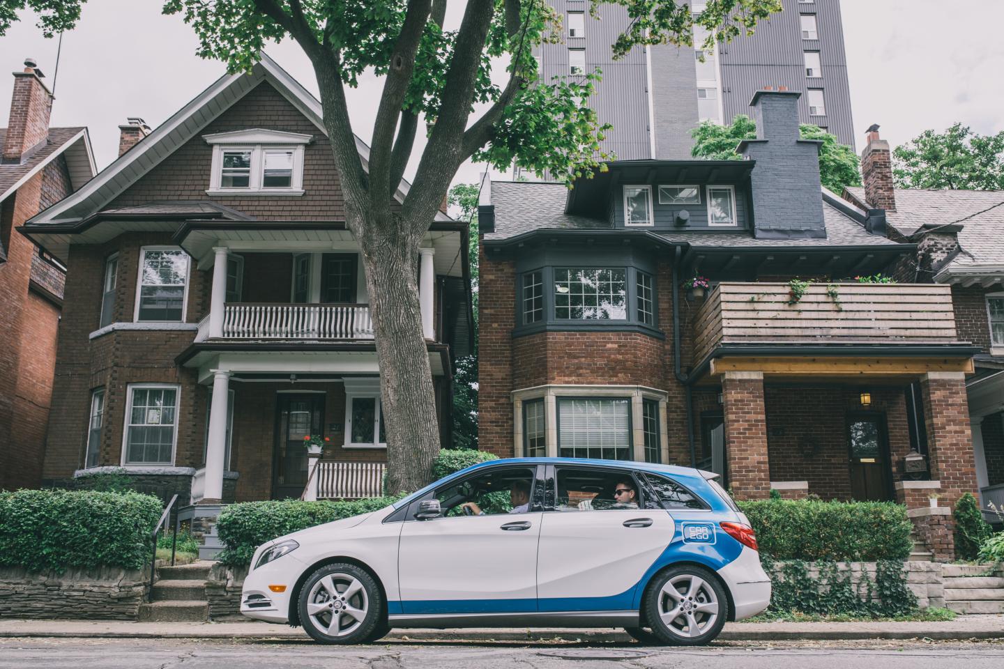 Car-sharing service car2go goes luxe with Mercedes