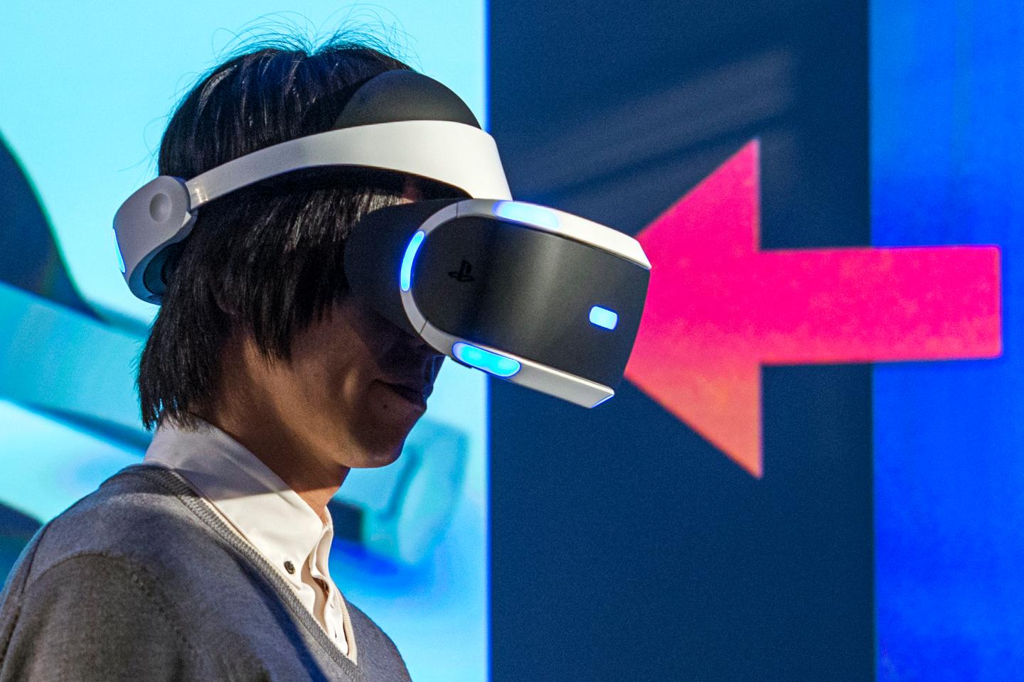 Apple Is Snooping Around a VR Lab — But Why?