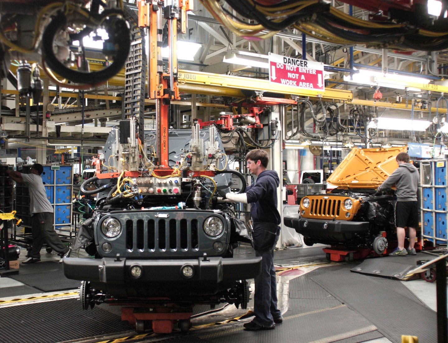Chrysler Fiat Announces Jeep Brand Will Anchor Company Overhaul