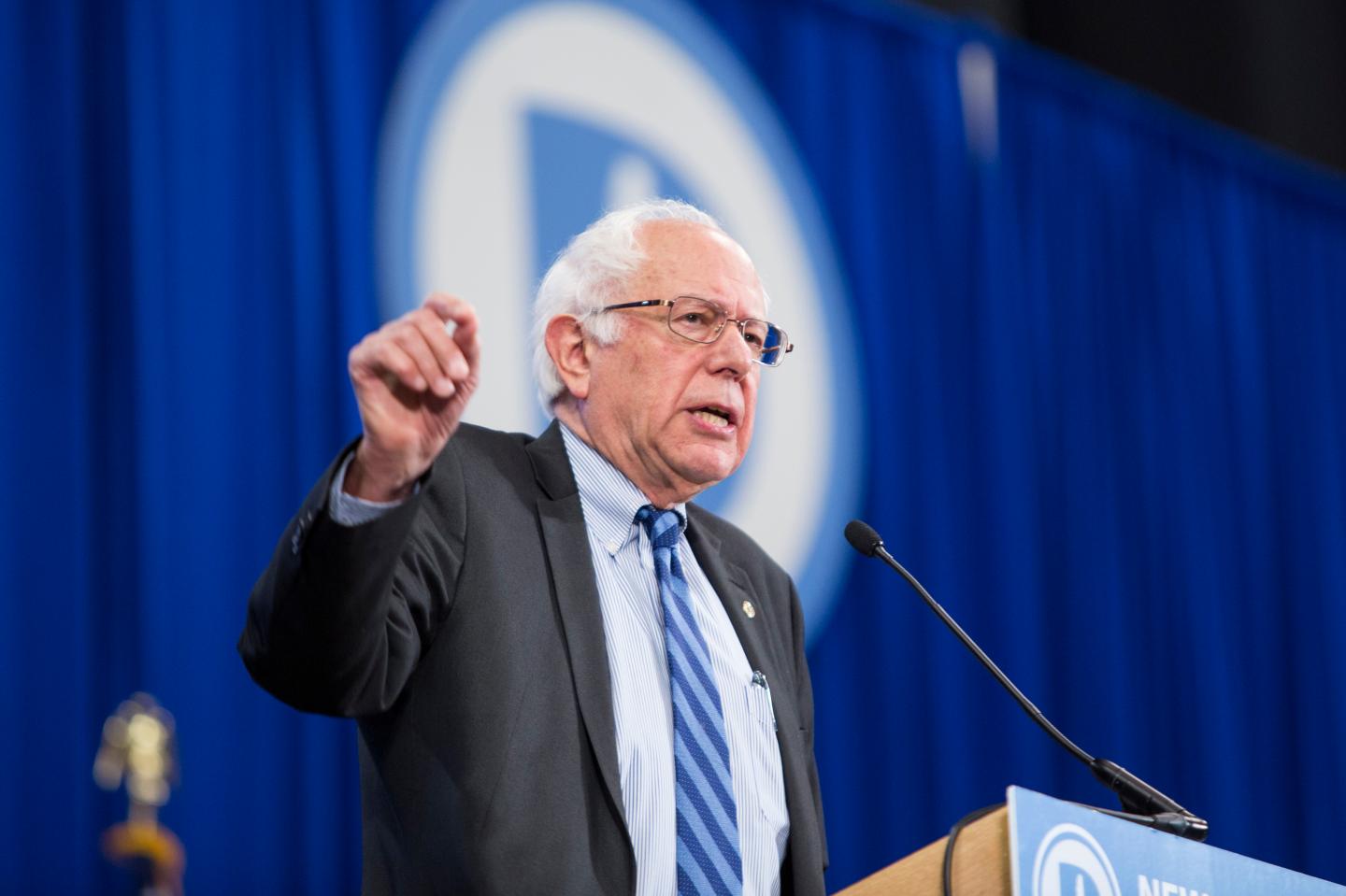 Democratic Candidates Attend New Hampshire Democratic Party Convention