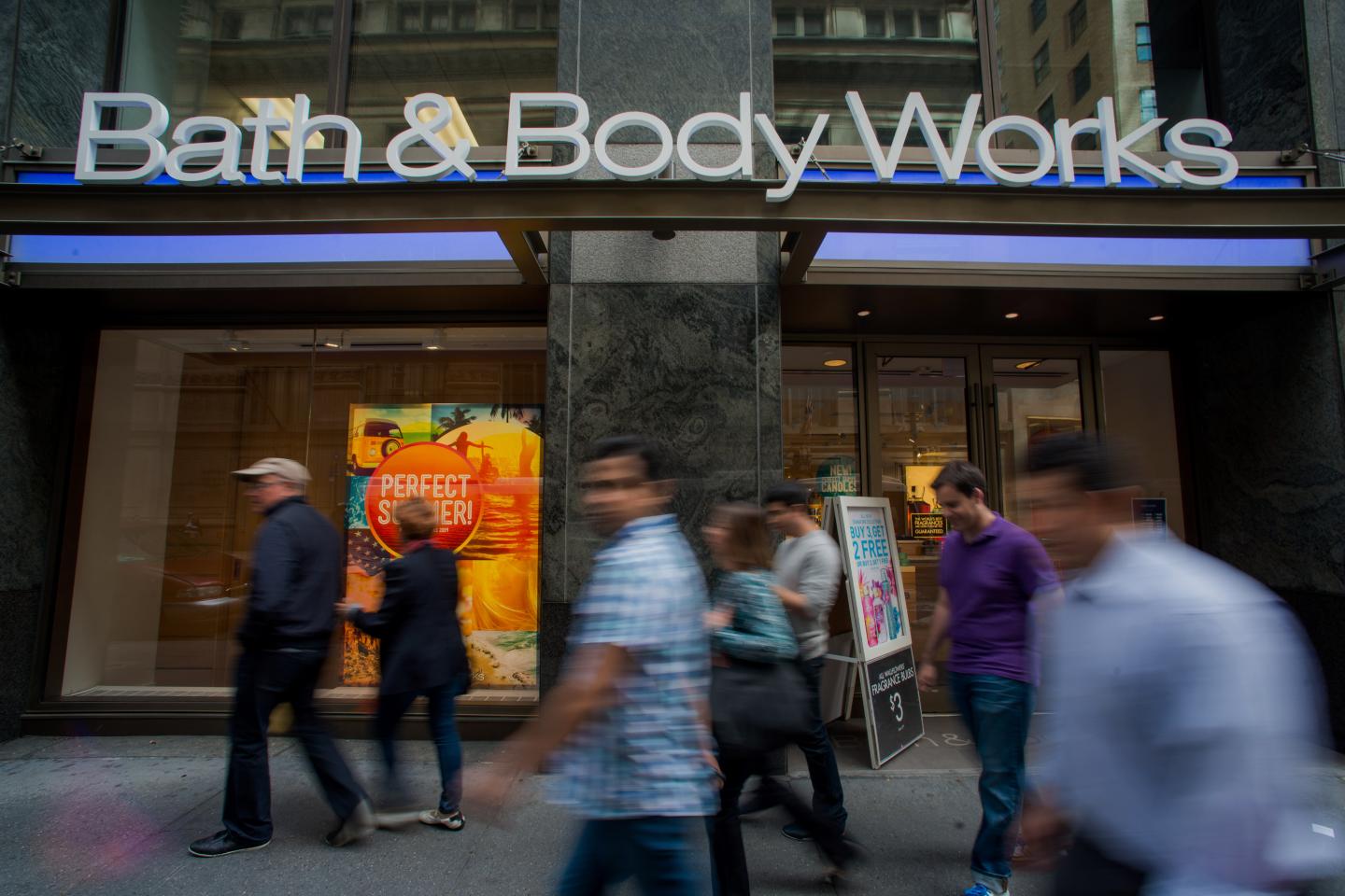 L Brands Store Locations Ahead Of Earnings Figures