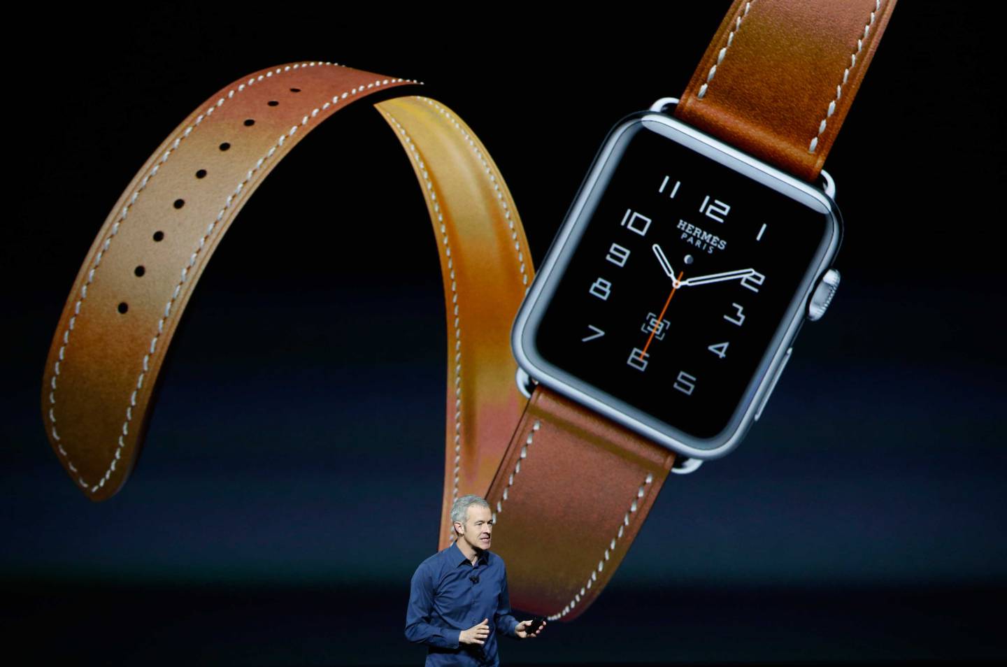 Jeff Williams Apple's senior vice president of Operations, speaks about the Hermes watchband for the Apple Watch, during an Apple media event in San Francisco