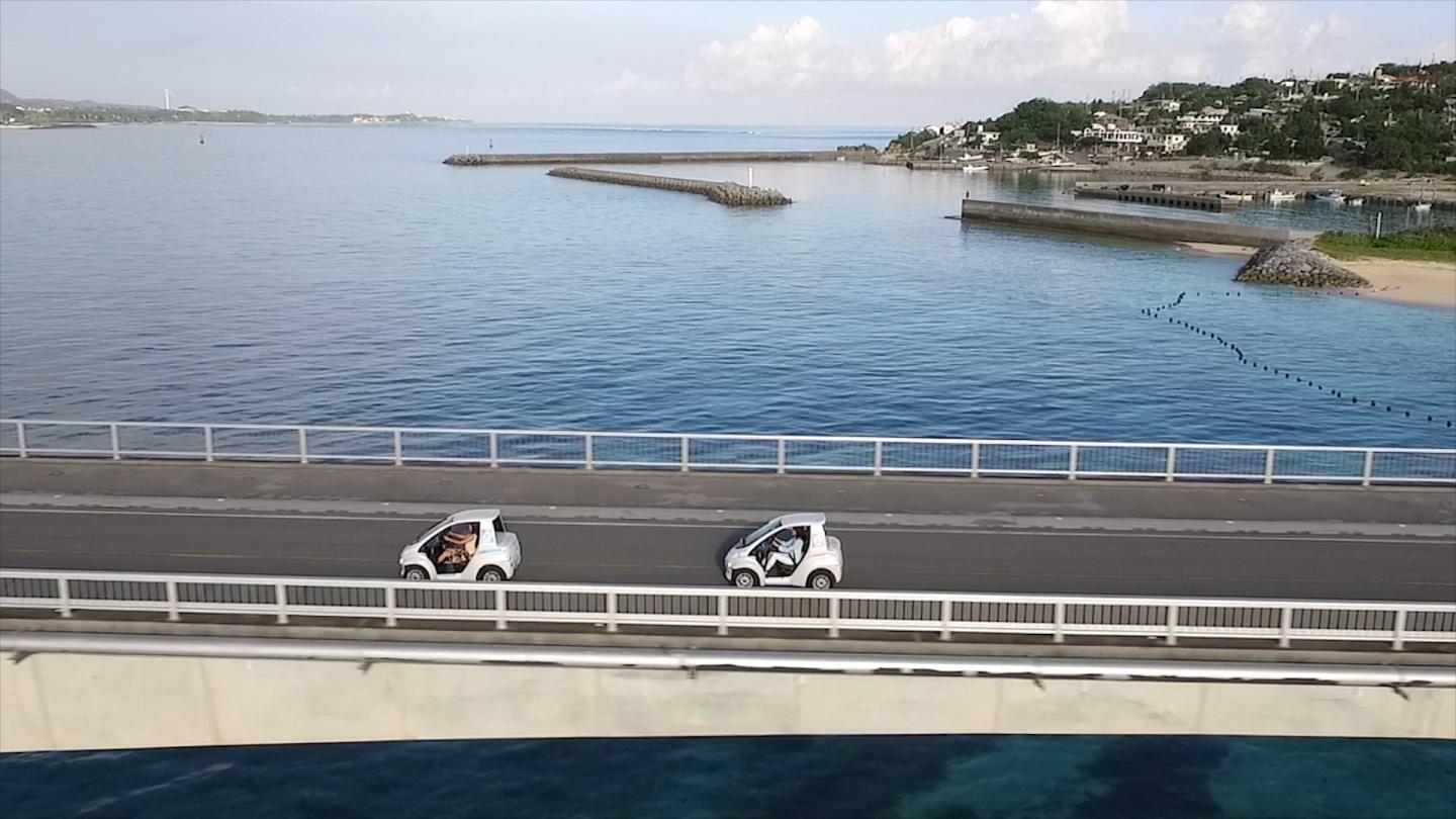 Toyota takes a small detour into car sharing