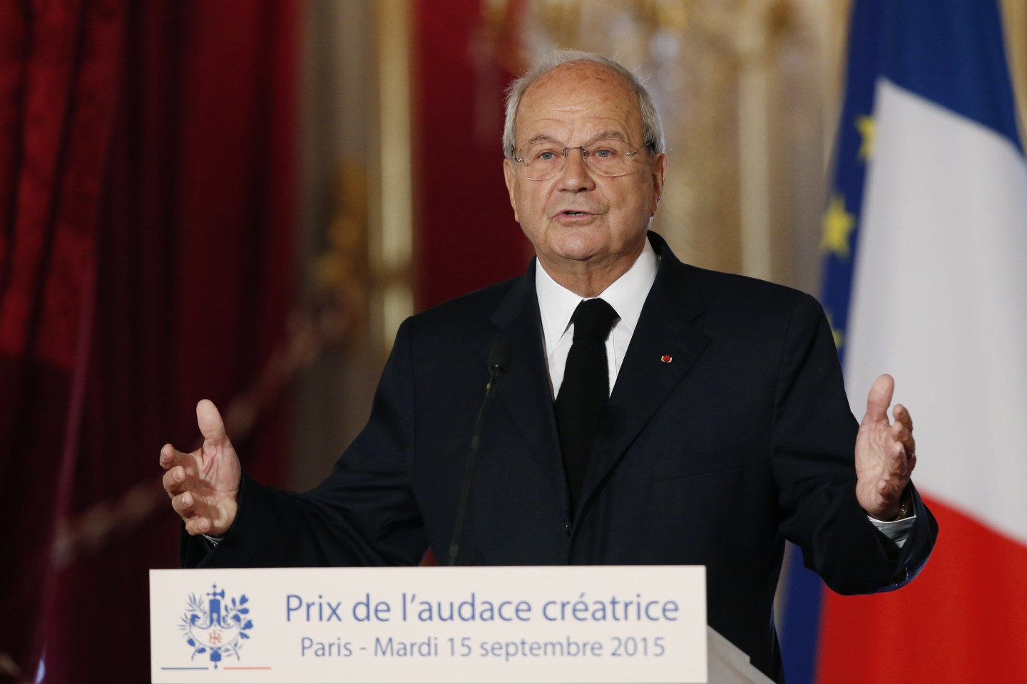 FRANCE-GOVERNMENT-ECONOMY-AWARD