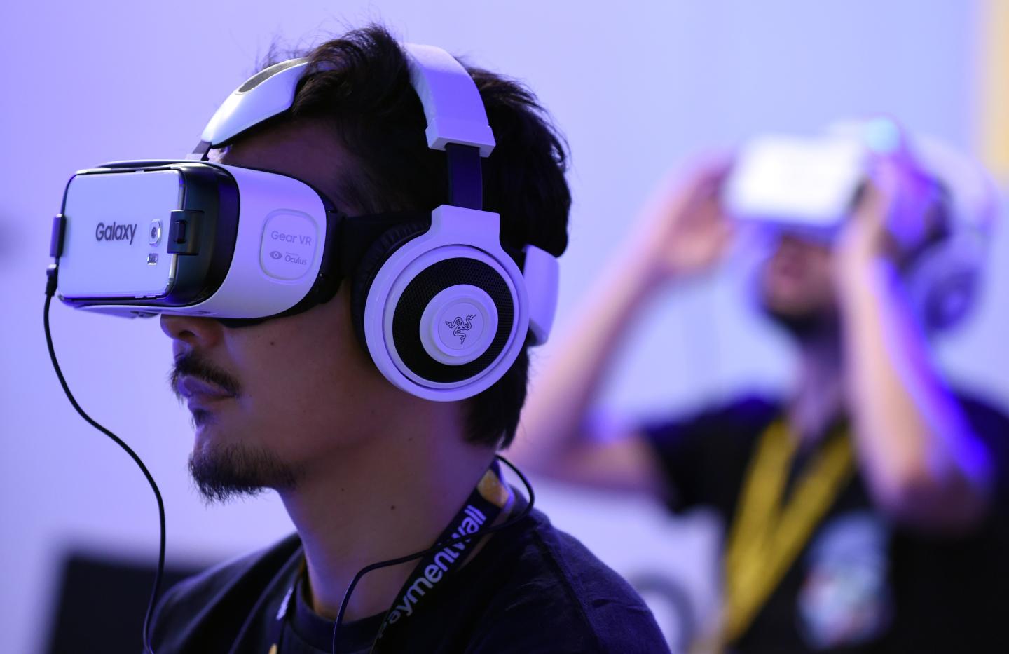 Yes, you can watch tonight’s Democratic debate in virtual reality