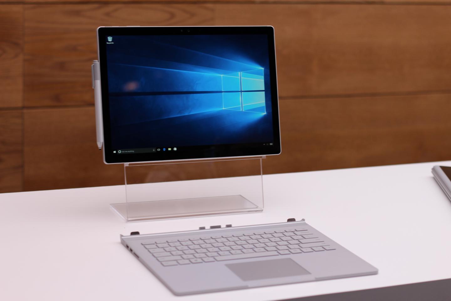 Hands-on with Microsoft’s Surface Book, the ‘ultimate’ laptop