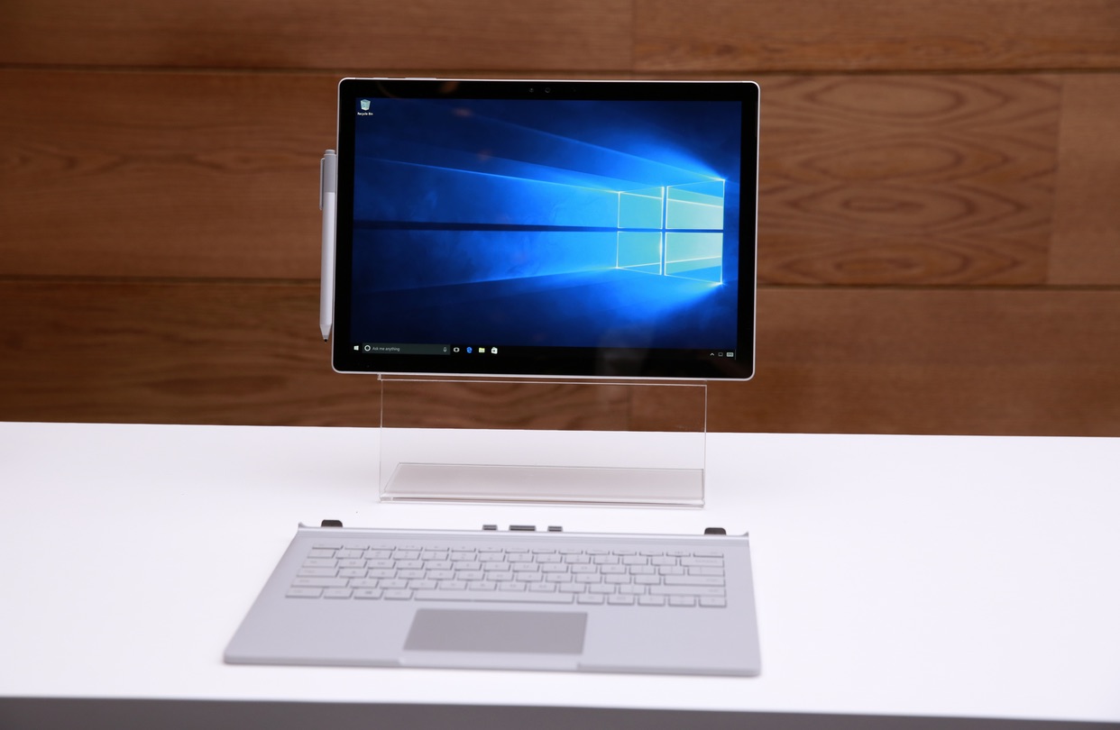 Microsoft finally has a laptop to compete with Apple