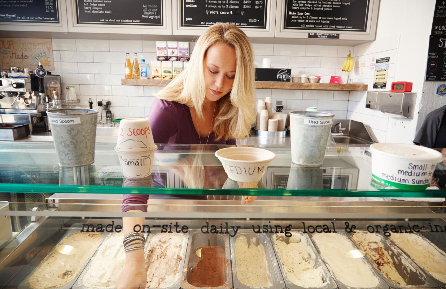 For First Data, the way to investors’ hearts is through their stomachs