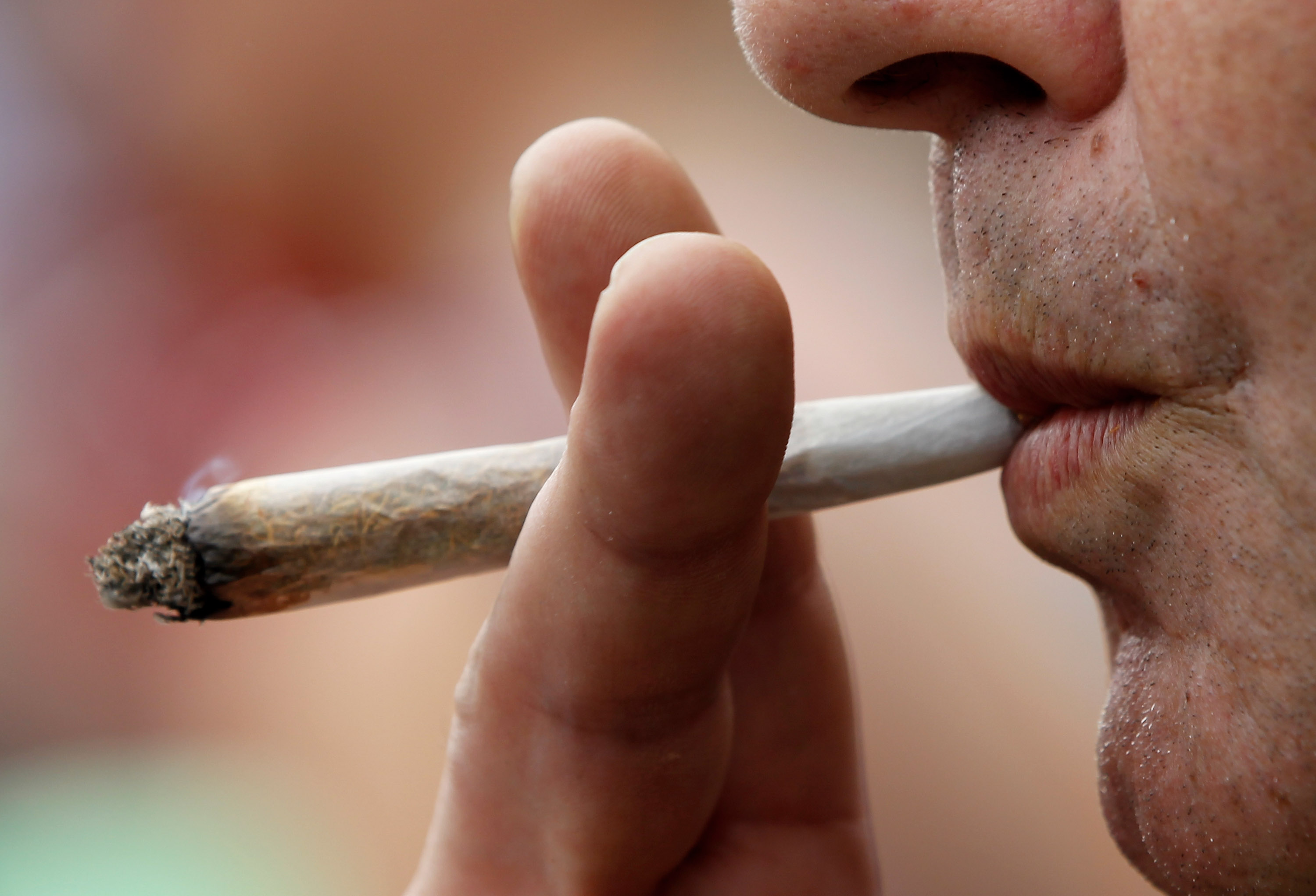 California Company Claims to have Developed Marijuana Breathalyzer
