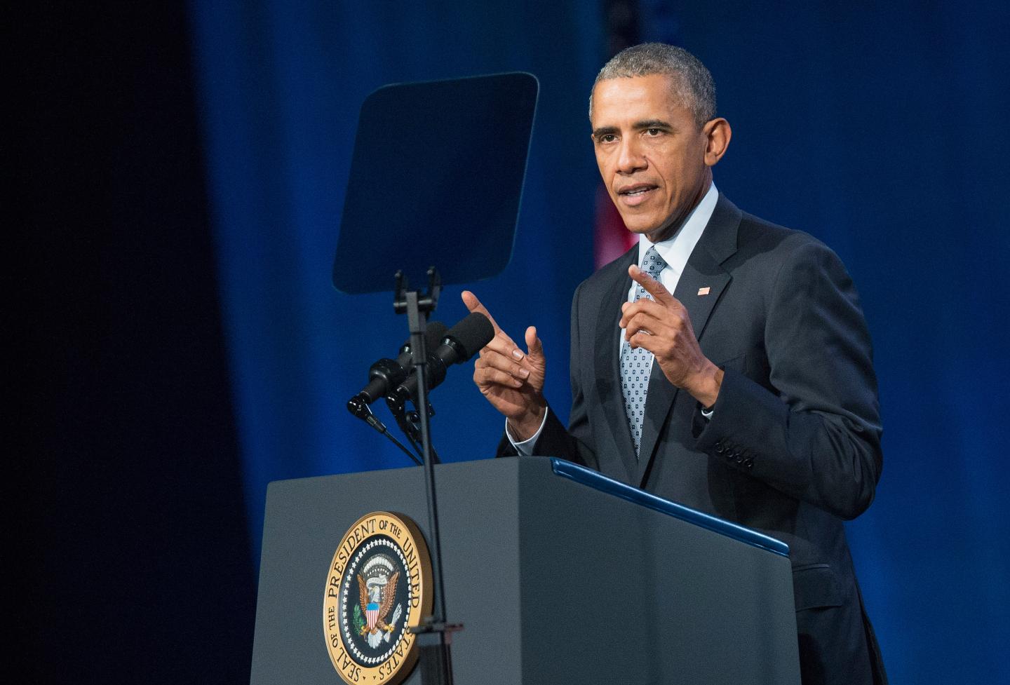 President Obama Addresses Int'l Association Of Chiefs Of Police Law Enforcement Conf.